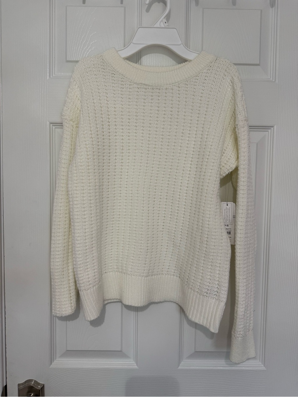 Time and Tru Cream Scoop Neck Knit Sweater